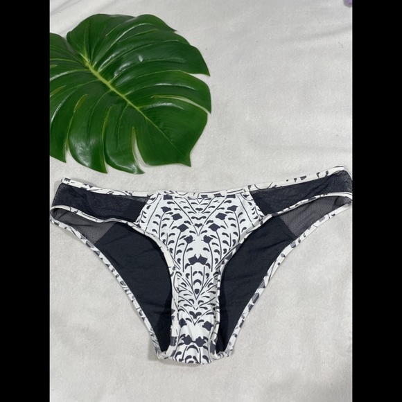 NEW Rip Curl Sun Shadow‎ Luxe Hipster Bikini Bottom [SZ Large ] - Picture 3 of 12